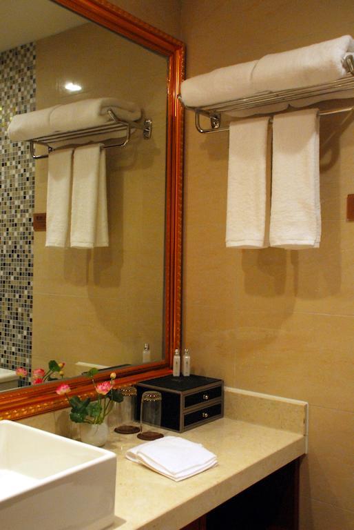 Xi'An Qu Jiang Yin Zuo Hotel Экстерьер фото